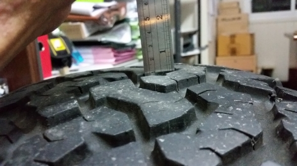 ขายยาง bf 285/75R16 1 ชุดครับ