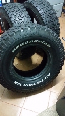 ขายยาง bf 285/75R16 1 ชุดครับ