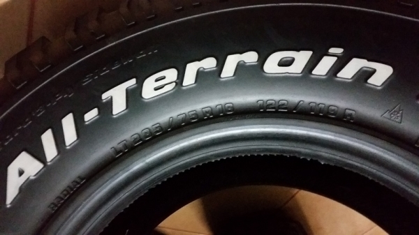 ขายยาง bf 285/75R16 1 ชุดครับ