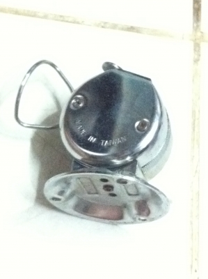 ตัวกดนับจำนวน นับได้ 0 - 9999 กดง่ายเบาแรง ขนาดพอเหมาะกับมือแค่ข้างเดียว (มีจำนวนเยอะ)