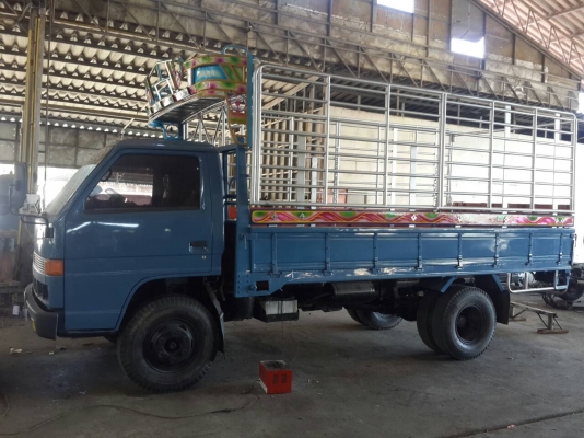 ขายรถ 6 ล้อ กระบะคาร์โก้ คอกรั้วสูง ISUZU NPR 115 รถสวยมาก ราคา.390000 สนใจโทรจองด่วน