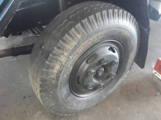 ขายรถ 6 ล้อ กระบะคาร์โก้ คอกรั้วสูง ISUZU NPR 115 รถสวยมาก ราคา.390000 สนใจโทรจองด่วน