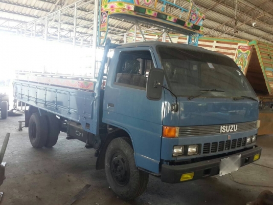 ขายรถ 6 ล้อ กระบะคาร์โก้ คอกรั้วสูง ISUZU NPR 115 รถสวยมาก ราคา.390000 สนใจโทรจองด่วน