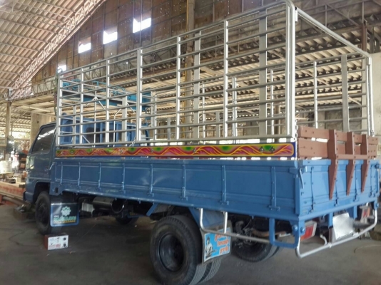 ขายรถ 6 ล้อ กระบะคาร์โก้ คอกรั้วสูง ISUZU NPR 115 รถสวยมาก ราคา.390000 สนใจโทรจองด่วน