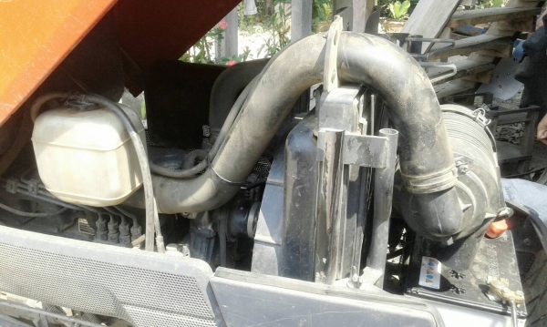 คูโบต้าL4508ใบมีดผานพร้อมเล่มทะเบียนรถใช้ในไร่ครับยังไม่ใด้ล้างครับ235000