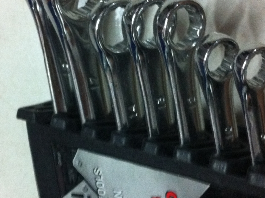 ชุดประแจรวม Maxtool ชุด 8 ชิ้น (ประแจแหวนและปากตายตายละข้างกัน) ชุดประแจรวม Maxtool ชุด 8 ชิ้น (ประแจแหวนและปากตายตายละข้างกัน)