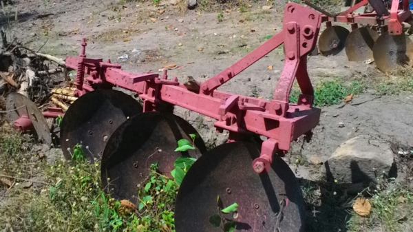 ผาน3ใบ26ติดมากับฟอร์ดครับหนักมากโครงใหญ่