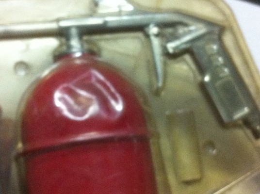 กาพ่นน้ำมันหรือน้ำยาล้างทำความสะอาด ได้เอนกประสงค์ กาพ่นน้ำมันหรือน้ำยาล้างทำความสะอาด ได้เอนกประสงค์