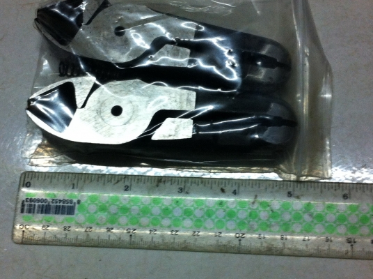 คีมตัดแบบเสียบกับชุดลมช่วยตัด สามารถทำก้านต่อช่วยผ่อนแรงการตัดได้เยอะ คีมตัดแบบเสียบกับชุดลมช่วยตัด สามารถทำก้านต่อช่วยผ่อนแรงการตัดได้เยอะ