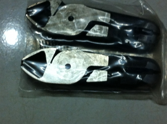 คีมตัดแบบเสียบกับชุดลมช่วยตัด สามารถทำก้านต่อช่วยผ่อนแรงการตัดได้เยอะ คีมตัดแบบเสียบกับชุดลมช่วยตัด สามารถทำก้านต่อช่วยผ่อนแรงการตัดได้เยอะ