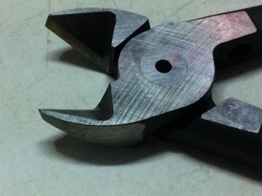 คีมตัดแบบเสียบกับชุดลมช่วยตัด สามารถทำก้านต่อช่วยผ่อนแรงการตัดได้เยอะ คีมตัดแบบเสียบกับชุดลมช่วยตัด สามารถทำก้านต่อช่วยผ่อนแรงการตัดได้เยอะ