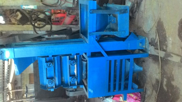 เครื่องสีข้าวใช้งานอยู่ครับ เครื่องสีข้าวใช้งานอยู่ครับ