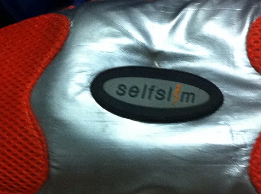 เข็มขัดสั่น Self Slim เพื่อกระชับสัดส่วนจากญี่ปุ่น  มีโมดการทำงานต่างๆให้เลือกใช้งาน พร้อมใช้งาน