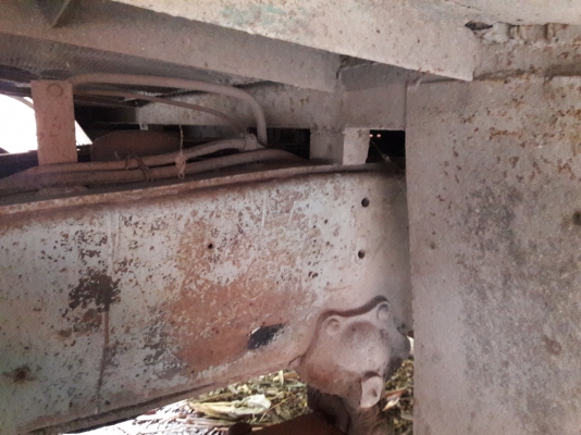 รถบัส แชสซีใหญ่ ISUZU 200 ใส่หัวเดก้า ได้เลยครับ