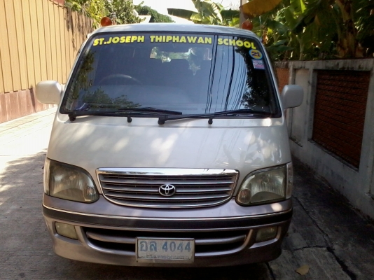 ขายด่วนรถตู้คอสต้อมปี 2000เครื่องดีเซล 2500 แอร์เย็น เพาเวอร์ สีดี