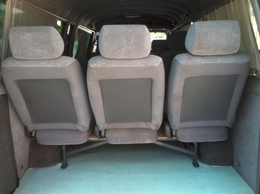 ขายด่วนรถตู้คอสต้อมปี 2000เครื่องดีเซล 2500 แอร์เย็น เพาเวอร์ สีดี