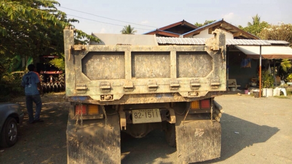 ขาย 6 ล้อดั้มพ์ ร็อคกี้ 195 เกียร์ร็อคกี้เสื้อลาย6 เกียร์ หัวไม่มีแค็บ รถสวยครับ