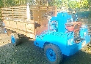 ขายด่วน รถอีแต๋น 4 ล้อ ช่วงล่างแหนบเต้าแล้วครับ เครื่องยนต์ ET 11 แรงสภาพดีสุดๆพร้อมใช้งานได้เลยครับ ช่วงล่างดีคัชซีหน้า 4 ชุดเฟืองท้ายของไมตี้เอ๊กซ์ กระบะคอกไม้สภาพดีไม่มีผุ ยางสภาพดี 4 เส้นประมาณ 60\% พร้อมใช่งาน ราคาต่อรองได้ครับ