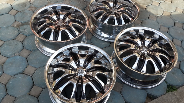 ขอบ 18 5รู114/100 ไม่คดไม่ดุ้ง ขายตามสภาพ ขอบ 18 5รู114/100 ไม่คดไม่ดุ้ง ขายตามสภาพ