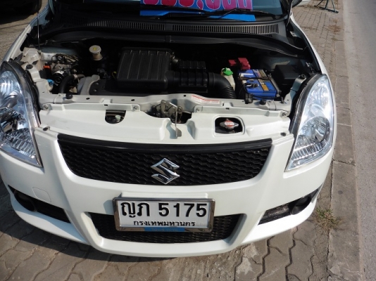 SUZUKI - SWIFT - 1.5 AT ปี2011 สีขาว เกียร์อัตโนมัติ เครื่องเบนซิน 1500cc SUZUKI - SWIFT - 1.5 AT ปี2011 สีขาว เกียร์อัตโนมัติ เครื่องเบนซิน 1500cc