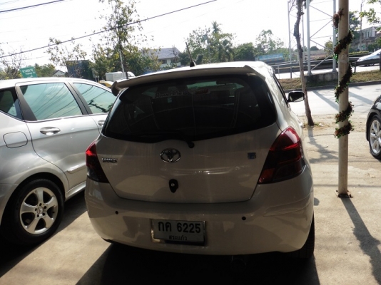 TOYOTA - YARIS - 1.5 AT ปี2010 สีขาว เกียร์อัตโนมัติ เครื่องเบนซิน 1500cc TOYOTA - YARIS - 1.5 AT ปี2010 สีขาว เกียร์อัตโนมัติ เครื่องเบนซิน 1500cc