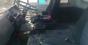 HINO KT 925 - 185 HP HO7C สิบล้อเพลาเดียว เทรลเลอร์ท้ายลาดมีหางพับไฮดรอลิกส์ขึ้นรถเกี่ยวข้าวครบพร้อมใช้งาน เครื่องแน่นแรงดีลงเล่มครบ หัวเก๋ง F18 อย่างสวยลงเล่มครบภายในเก๋งคอนโซลสวยครบ พวงมาลัยเพาเวอร์ ช่วงล่างเพลาเดียวเดิมๆคัชซีสวยไม่มีบวม ยางสภาพดี 10 เส