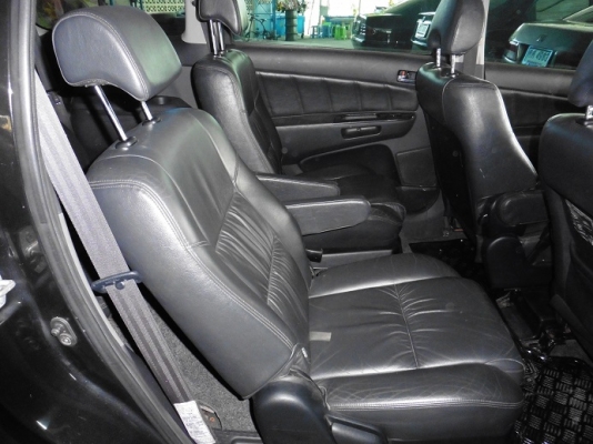 TOYOTA - WISH - 2.0  Limited AT ปี2004 สีดำ เกียร์อัตโนมัติ เครื่องเบนซิน 2000cc