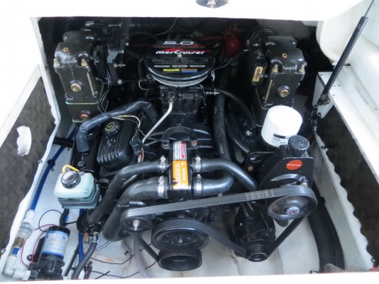 1998 Sea Ray 210 Sundeck