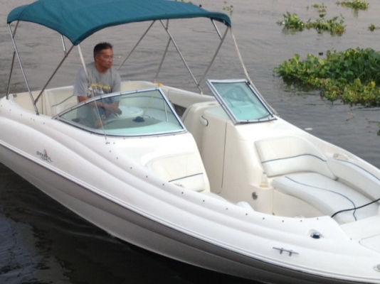 1998 Sea Ray 210 Sundeck