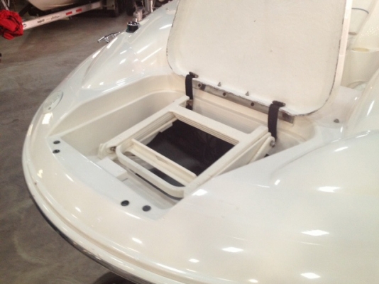 1998 Sea Ray 210 Sundeck