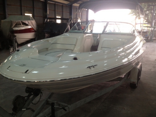 1998 Sea Ray 210 Sundeck