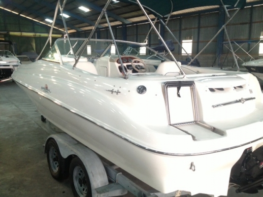1998 Sea Ray 210 Sundeck