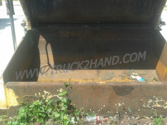 รถบรรทุกขยะอัดท้าย 6 ล้อ ยี่ห้อ MITSUBISHI FUSO ปีจดทะเบียน 2539