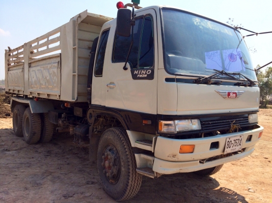 ขายด่วน  รถสิบล้อสองเพลาดั้มพ์  HINO  FM  3M  240  พร้อมใช้งาน เอกสารพร้อม