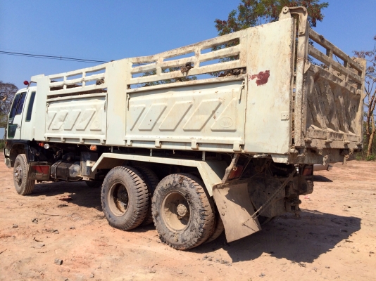 ขายด่วน  รถสิบล้อสองเพลาดั้มพ์  HINO  FM  3M  240  พร้อมใช้งาน เอกสารพร้อม