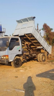 รถบรรทุก ISUZU