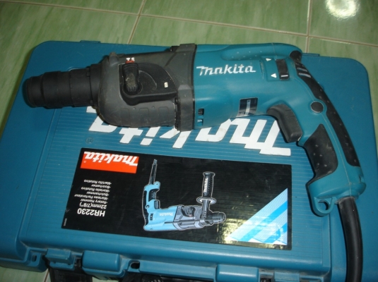 ขายสว่านโรตารี่ 2 ระบบ makita รุ่น HR 2230 (710w.)
