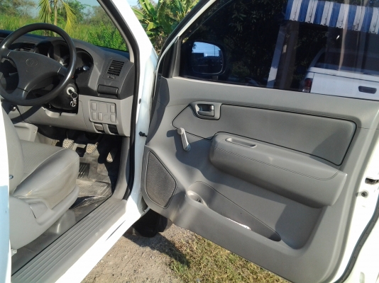 วีโก้หัวเดียวพร้อมตู้บรรทุก วีโก้หัวเดียวพร้อมตู้บรรทุก