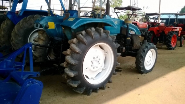 ขายรถไทชัน404สี่สิบสี่แรงราคา158000บาท รถใช้งานได้ปกติ เครื้องติดนิ้ม เกีอร์ดีหางขึ้นดีมีโลตารี้1อัน รถอยู่วังบัว อ คลองขลุง จ กำแพงเพชรสนใจโทร0813655997อำพร พาเจริญ