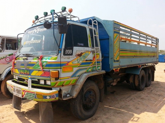 ขาย10ล้อ2เพลา ดั้มISUZU ROCKY 175แรง คัชซีFVZ12MY เครื่อง175แรง พ.เพาเวอร์ เบรกทิฟฟี่ เครื่องดี คัชซีสวย ยางดี ภายในสวย สภาพพร้อมใช้งาน เอกสารพร้อมโอน จัดไฟแนนซ์ได้ เงื่อนไขง่ายๆวันเดียวรับรถ สนใจโทร 090-8588220คุณนะ 093-3258446คุณบิวตี้ ID:narong498 หรือ