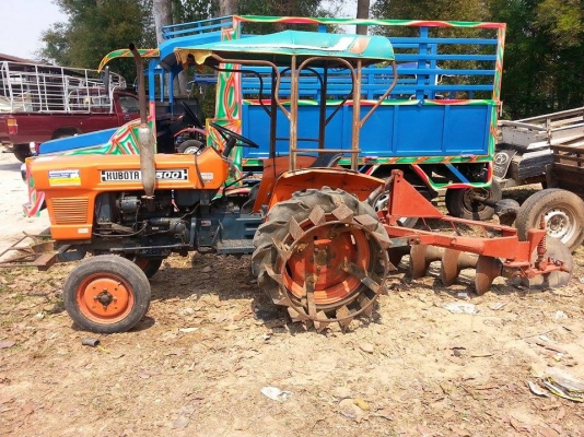 ขายรถไถKUBOTA ุL1500 อุปกรณ์ผานหลัง เครื่องดี ช่วงล่างดี พร้อมใช้งาน โทร090-8588220คุณนะ  093-3258446คุณบิวตี้ ID:narong498 หรือ www.truck.in.th/498 หรือfb:ณรงค์ ซื้อขายรถมือสอง(เว็บไซต์ส่วนตัว)