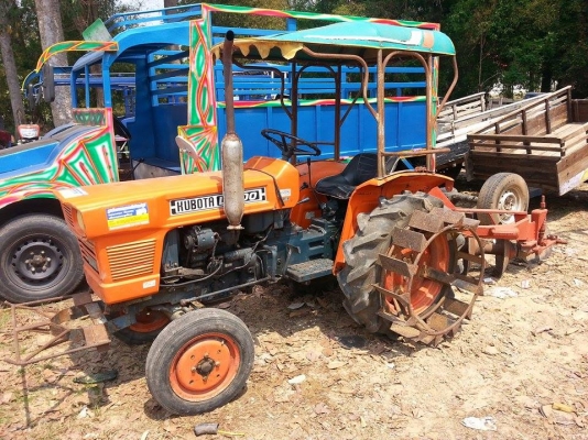 ขายรถไถKUBOTA ุL1500 อุปกรณ์ผานหลัง เครื่องดี ช่วงล่างดี พร้อมใช้งาน โทร090-8588220คุณนะ  093-3258446คุณบิวตี้ ID:narong498 หรือ www.truck.in.th/498 หรือfb:ณรงค์ ซื้อขายรถมือสอง(เว็บไซต์ส่วนตัว)