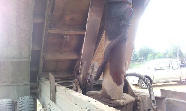 รถฮีโน่ 10 ล้อดั้ม FM227 - 220 แรงม้า. ปี 33  ( มีขาย 2 คัน. )  สนใจติดต่อ 081 - 6079515