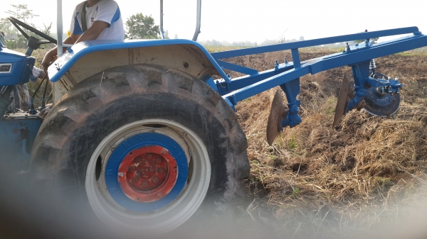 ขายรถไถฟอร์ด 77 T5 ไอดีกลม เครื่อง 6600 รถใช้งานประจำครับ สภาพดี พร้อมใช้งาน ไม่มีเล่ม เอกสารสัญญาซื้อขายครับ ขายรถไถฟอร์ด 77 T5 ไอดีกลม เครื่อง 6600 รถใช้งานประจำครับ สภาพดี พร้อมใช้งาน ไม่มีเล่ม เอกสารสัญญาซื้อขายครับ