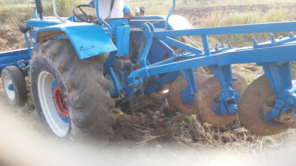 ขายรถไถฟอร์ด 77 T5 ไอดีกลม เครื่อง 6600 รถใช้งานประจำครับ สภาพดี พร้อมใช้งาน ไม่มีเล่ม เอกสารสัญญาซื้อขายครับ ขายรถไถฟอร์ด 77 T5 ไอดีกลม เครื่อง 6600 รถใช้งานประจำครับ สภาพดี พร้อมใช้งาน ไม่มีเล่ม เอกสารสัญญาซื้อขายครับ