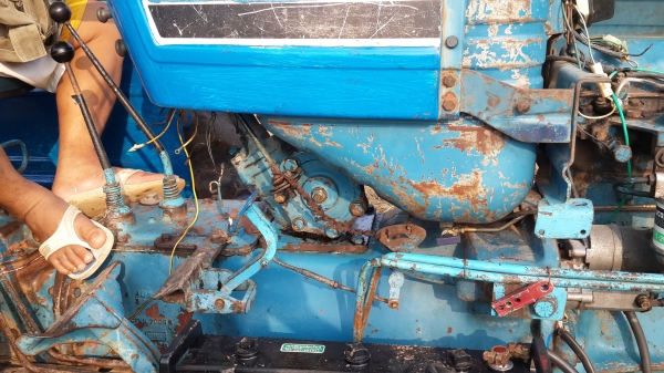 ขายรถไถฟอร์ด 77 T5 ไอดีกลม เครื่อง 6600 รถใช้งานประจำครับ สภาพดี พร้อมใช้งาน ไม่มีเล่ม เอกสารสัญญาซื้อขายครับ ขายรถไถฟอร์ด 77 T5 ไอดีกลม เครื่อง 6600 รถใช้งานประจำครับ สภาพดี พร้อมใช้งาน ไม่มีเล่ม เอกสารสัญญาซื้อขายครับ