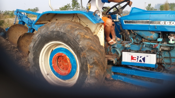 ขายรถไถฟอร์ด 77 T5 ไอดีกลม เครื่อง 6600 รถใช้งานประจำครับ สภาพดี พร้อมใช้งาน ไม่มีเล่ม เอกสารสัญญาซื้อขายครับ ขายรถไถฟอร์ด 77 T5 ไอดีกลม เครื่อง 6600 รถใช้งานประจำครับ สภาพดี พร้อมใช้งาน ไม่มีเล่ม เอกสารสัญญาซื้อขายครับ