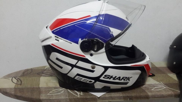 ขายหมวก shark speed r ใช้น้อยมาก