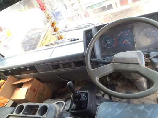 10 ล้อ ฮีโน่ 1M เครื่องเดิม 220 แรงม้าเกียร์ 3M 10 ล้อ ฮีโน่ 1M เครื่องเดิม 220 แรงม้าเกียร์ 3M