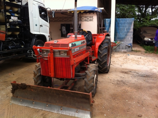 ขายรถไถเก่านอก KUBOTA 38.5แรง อุปกรณ์ครบ ผานดันหน้า ผาน3 พร้อมใช้งาน 089-8415606 สุทธิพงษ์